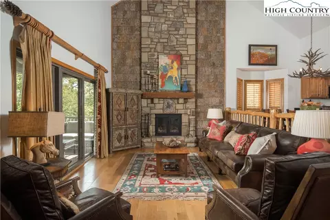 491 Waterside Dr #ADIRONDACK 6, Blowing Rock, NC 28605