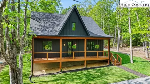 397 Linwood Ln, Newland, NC 28657