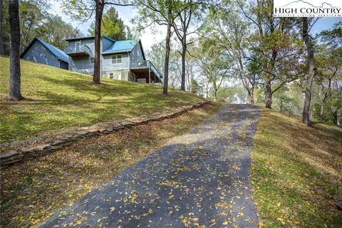 2164 River Bend Rd, Mouth Of Wilson, VA 24363