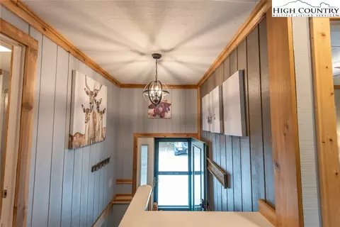Entry Way - 220 Charter Hills Rd #A2, Beech Mountain, NC 28604 photo 2 of 2