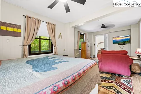 Bedroom - 713 Pine Ridge Rd, Beech Mountain, NC 28604 photo 5 of 7