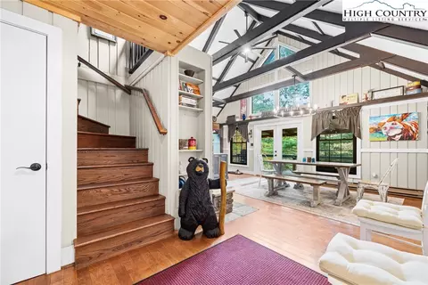 Entry Way - 713 Pine Ridge Rd, Beech Mountain, NC 28604 photo 1 of 2