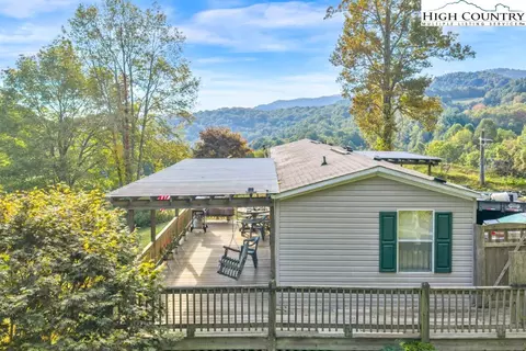 192 Andy Hicks Rd, Banner Elk, NC 28604