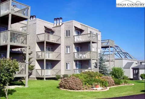301 Pinnacle Inn Rd #1304, Beech Mountain, NC 28604