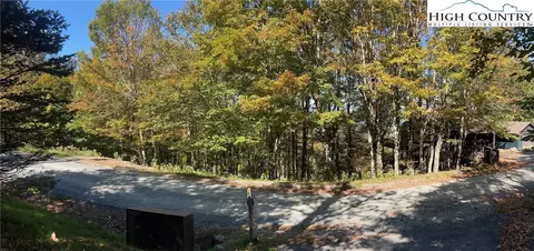 120 Raven Rd, Beech Mountain, NC 28604 photo 1