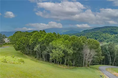 Wr-37 Sierra Trail, Elk Park, NC 28622