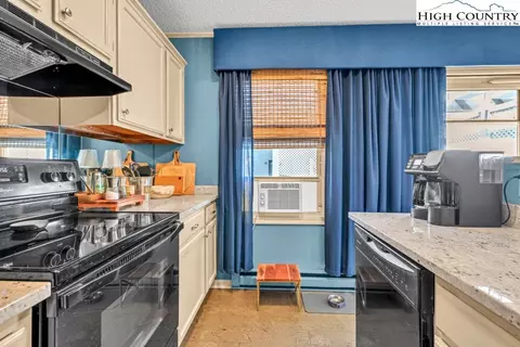 Kitchen - 129 Bunny Ln #E1, Boone, NC 28607 photo 3 of 3