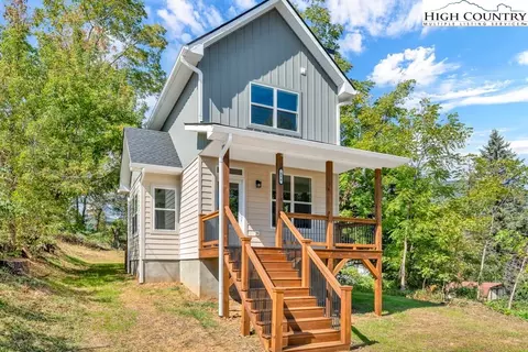 494 Graybeal Ave, West Jefferson, NC 28694
