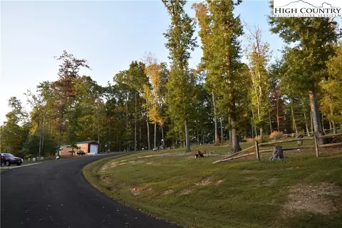 2380 Mount Carmel Rd, Sparta, NC 28675
