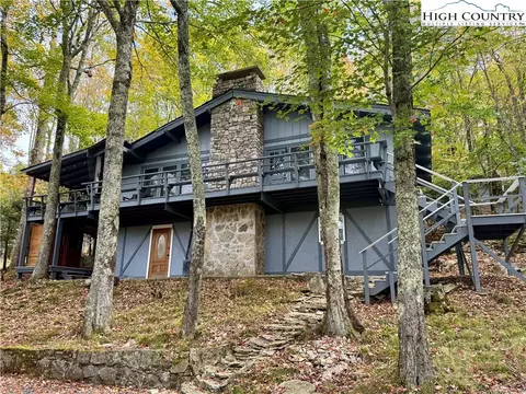 142 Tamarack Rd, Beech Mountain, NC 28604
