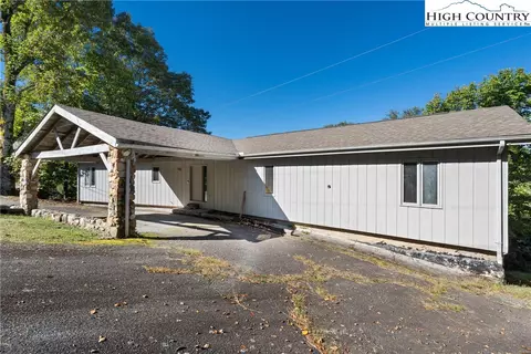 1803 Goforth Rd, Blowing Rock, NC 28605