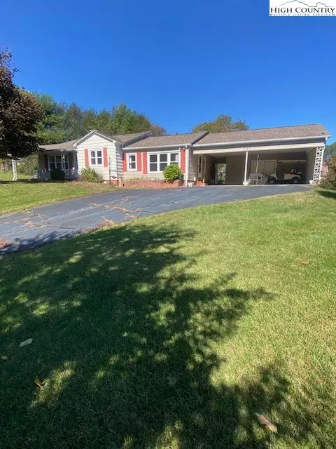 453 Smith Acres Rd, Ennice, NC 28623