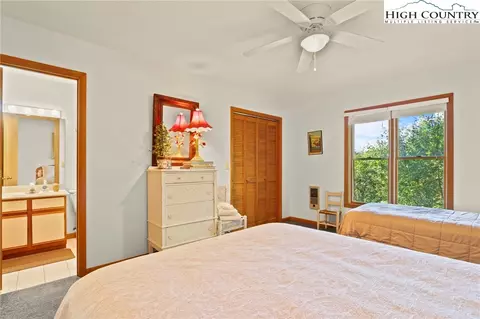 Bedroom - 504 St Andrews Rd, Beech Mountain, NC 28604 photo 8 of 11