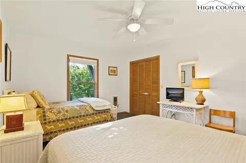 Bedroom - 504 St Andrews Rd, Beech Mountain, NC 28604 photo 11 of 11