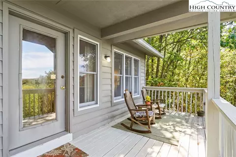 Exterior - 504 St Andrews Rd, Beech Mountain, NC 28604 photo 6 of 7