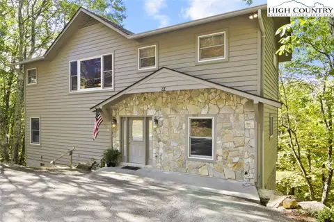 504 St Andrews Rd, Beech Mountain, NC 28604