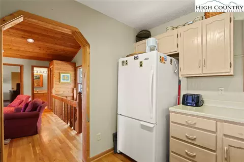 Kitchen - 504 St Andrews Rd, Beech Mountain, NC 28604 photo 5 of 5