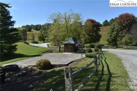 46 Bear Crossing Rd, Sparta, NC 28675 photo 16