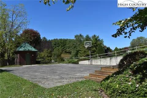46 Bear Crossing Rd, Sparta, NC 28675 photo 14