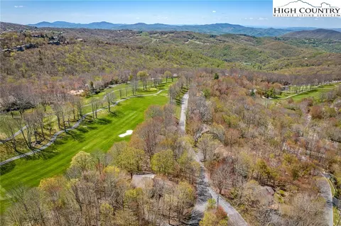 201 Grassy Gap Loop Rd, Beech Mountain, NC 28604 photo 12
