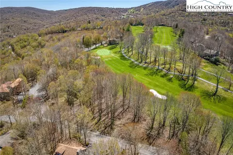 201 Grassy Gap Loop Rd, Beech Mountain, NC 28604 photo 14