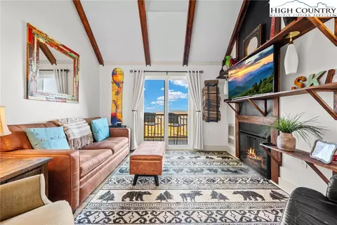 111 Sugar Ski Dr #11-103, Sugar Mountain, NC 28604