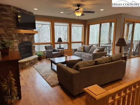 89 Springhouse Dr #A4, Elk Park, NC 28622