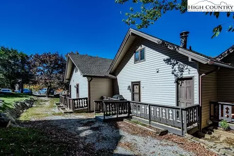 Exterior - 115 N Pinnacle Ridge Rd #47, Beech Mountain, NC 28604 photo 4 of 5