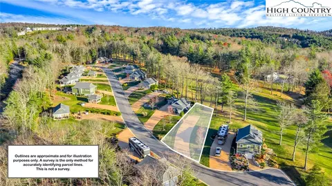185 Laurel Branch Ct, Roaring Gap, NC 28668