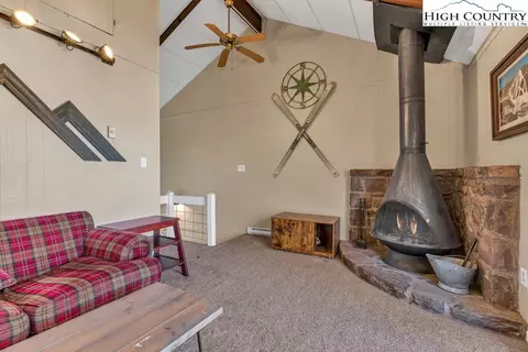 101 Hornbeam Rd #2B, Beech Mountain, NC 28604 photo 4