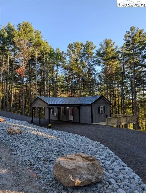 222 Doell Ln, Sparta, NC 28675