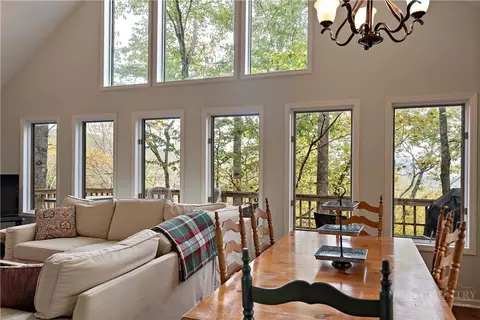 265 Leatherwood Rd, Banner Elk, NC 28604