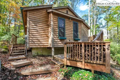 180 Wild Blackberry Hill Rd, Boone, NC 28607
