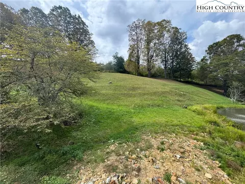 lot Apt 10 Orchard Ln, Banner Elk, NC 28604
