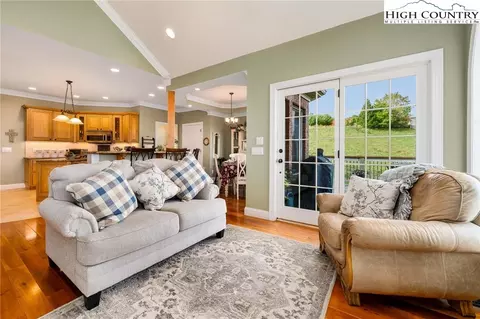811 Chestnut Knob Rd, Boone, NC 28607 photo 17