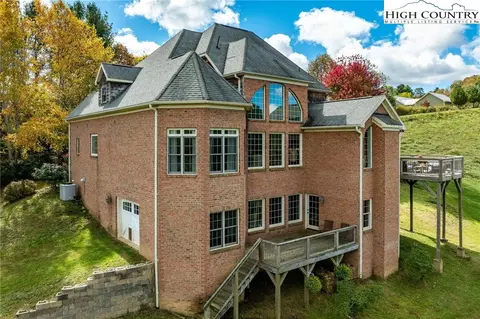 811 Chestnut Knob Rd, Boone, NC 28607 photo 4