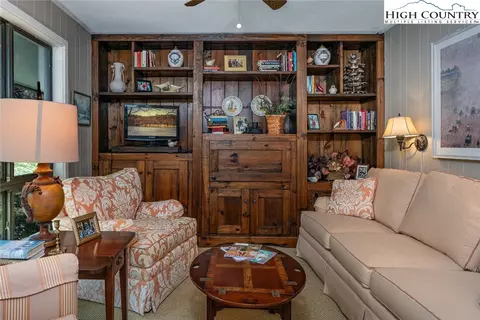Living - 127 Fir, Boone, NC 28607 photo 3 of 4