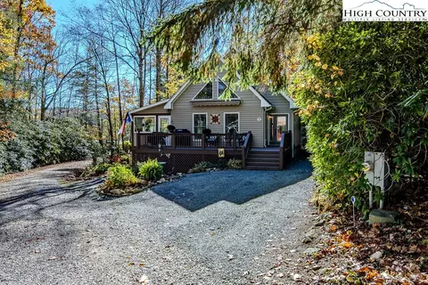 172 Valley Ln, Newland, NC 28657