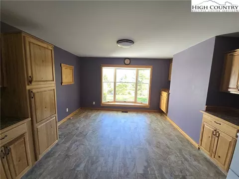 709 Deep Ford Rd, Lansing, NC 28643 photo 11