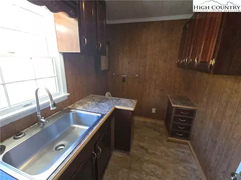 709 Deep Ford Rd, Lansing, NC 28643 photo 24