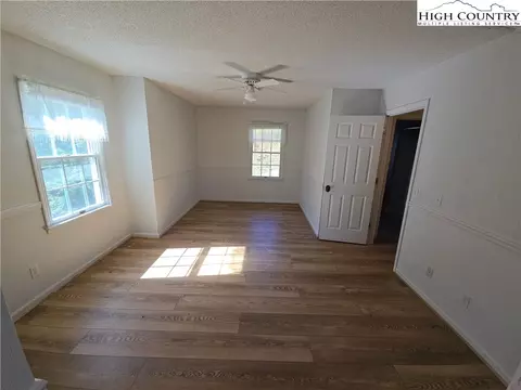 709 Deep Ford Rd, Lansing, NC 28643 photo 14