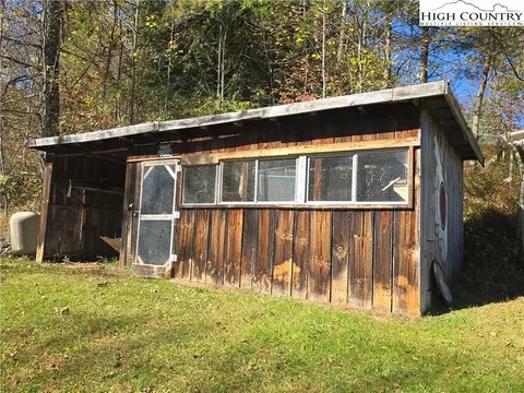 709 Deep Ford Rd, Lansing, NC 28643 photo 33