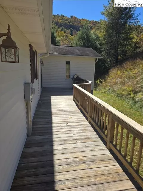 709 Deep Ford Rd, Lansing, NC 28643 photo 31