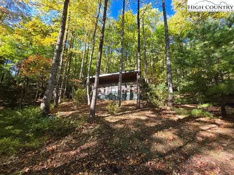 Exterior - 4091 Big Ivy Rd, Purlear, NC 28665 photo 4 of 12
