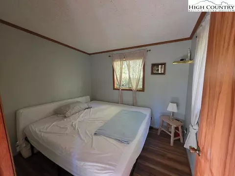 Bedroom - 4091 Big Ivy Rd, Purlear, NC 28665 photo 1 of 2