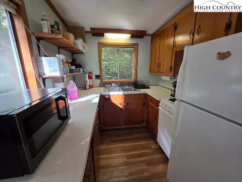 Kitchen - 4091 Big Ivy Rd, Purlear, NC 28665 photo 1 of 1