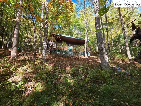 Exterior - 4091 Big Ivy Rd, Purlear, NC 28665 photo 3 of 12