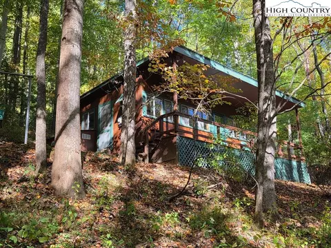 Exterior - 4091 Big Ivy Rd, Purlear, NC 28665 photo 2 of 12