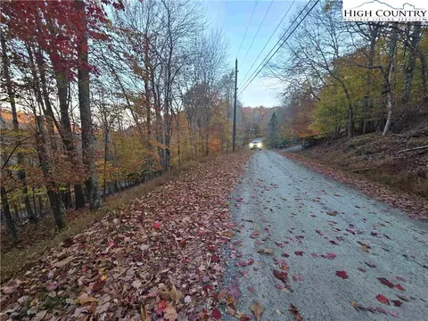 119 Shagbark Rd, Beech Mountain, NC 28604