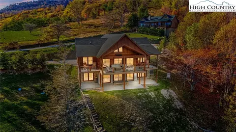 584 Grey Fox Ridge Rd, Banner Elk, NC 28604
